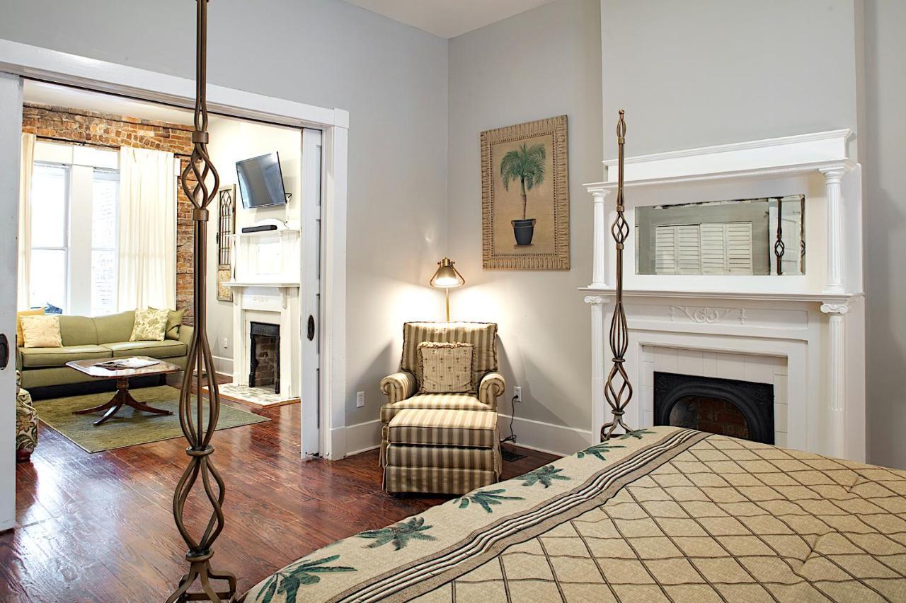 Newly Renovated Historic Savannah Townhome! Kültér fotó