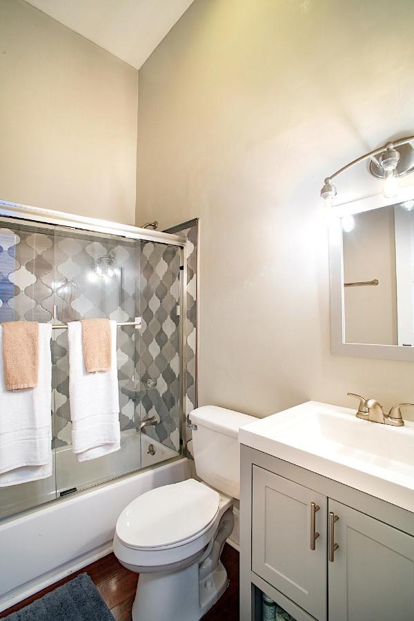 Newly Renovated Historic Savannah Townhome! Kültér fotó